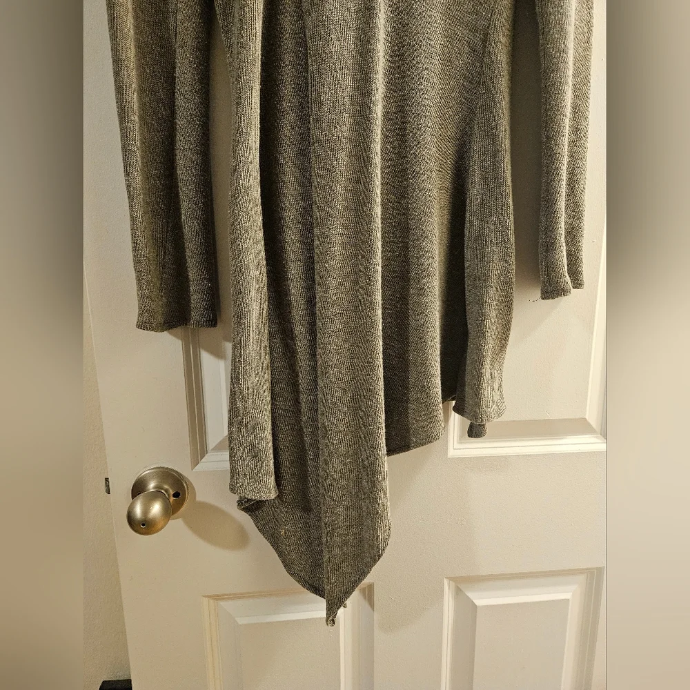 Mishu Gray Hooded Knit Sweater With Asymmetrical Hem, Women's Size S - Picture 4 of 7